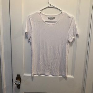 Abercrombie & Fitch Women’s medium fitted white t-shirt